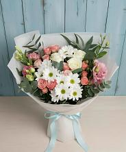 Букет цветов из:  Розы, Лизиантусы и Хризантемы в Кратово