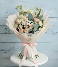 Букет цветов из:  Розы и Лизиантусы в Кратово