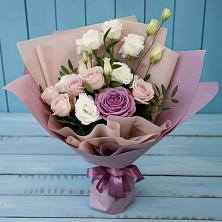 Букет цветов из:  Розы и Лизиантусы в Кратово