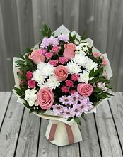 Букет цветов из:  Альстромерии, Гвоздики, Розы и Хризантемы в Кратово
