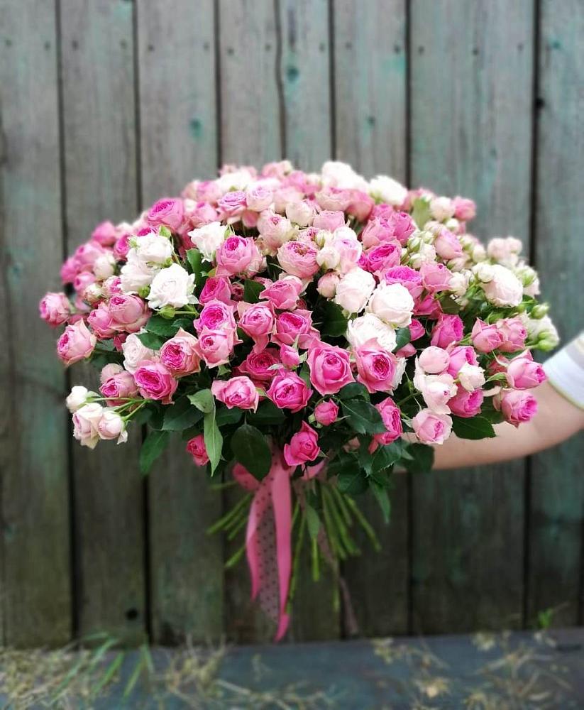 Букет Розовые кустовые розы Натали и Лав Лидия в Кратово