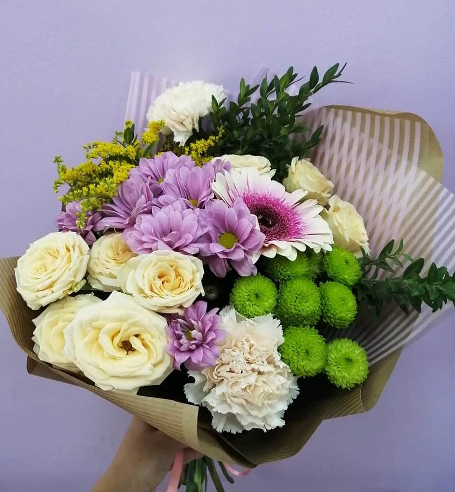 Букет цветов из: Хризантемы, Розы, Гвоздики и Герберы в Кратово